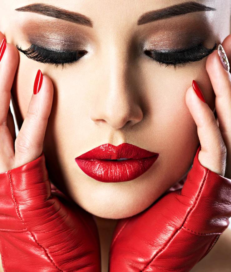 How To Have Sexy And Full Lips ?